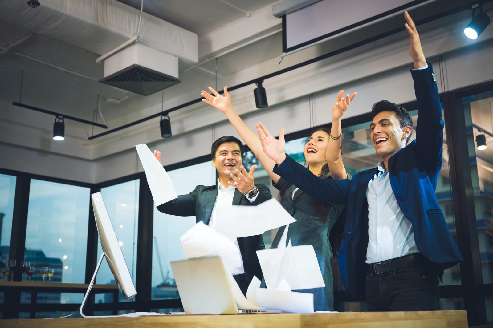 AML Compliance Basics for UAE Businesses